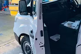 van deadlock fitted